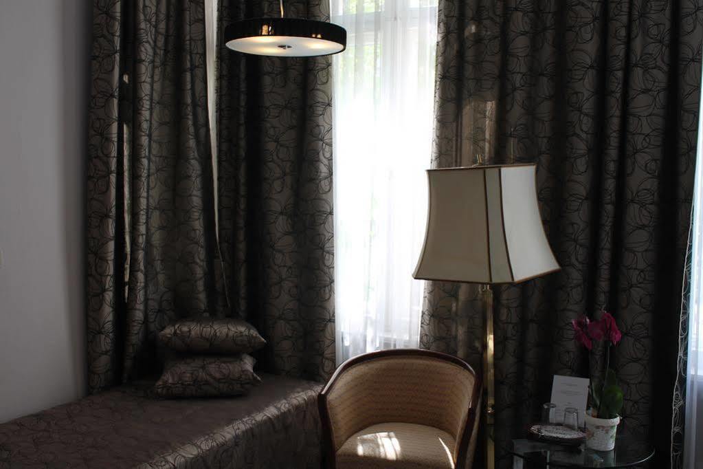 Xantener Eck Hotel
