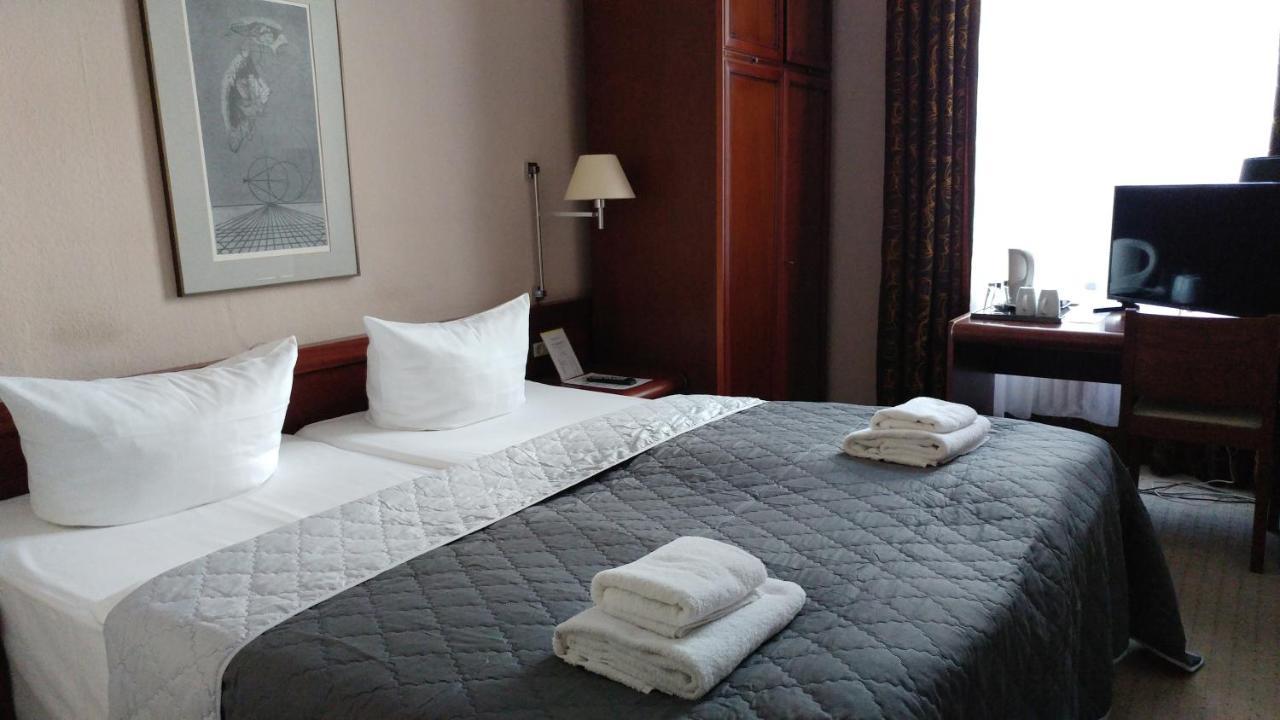 Hotel Xantener Eck 2*