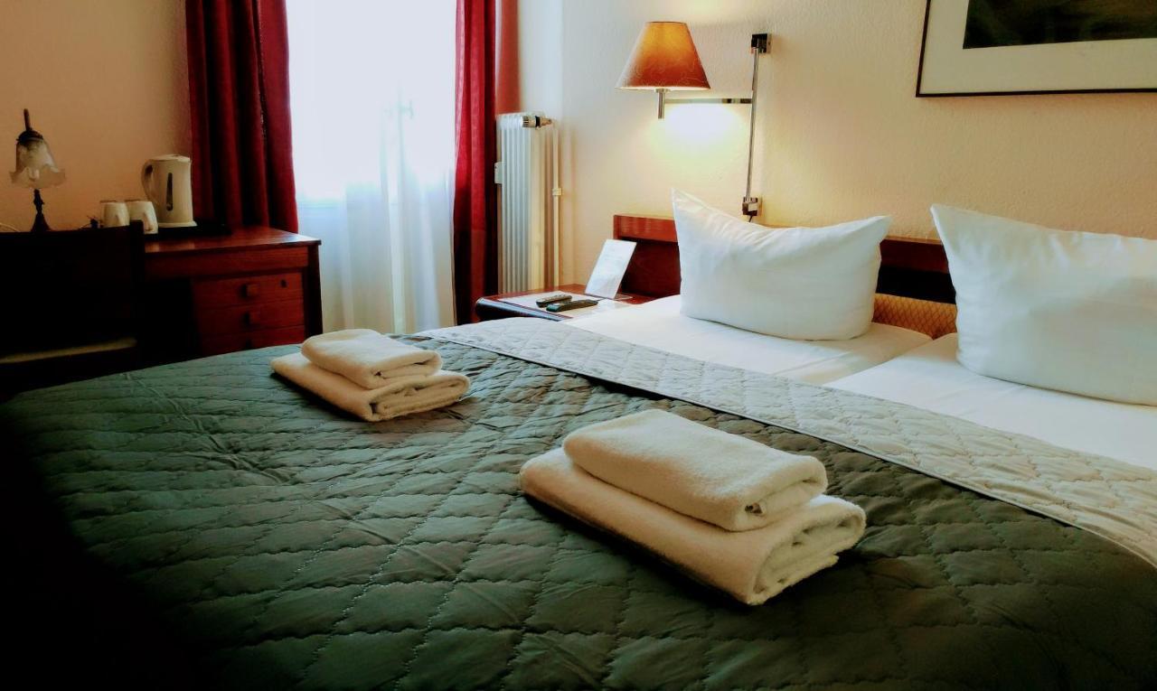 Xantener Eck Hotel 2*